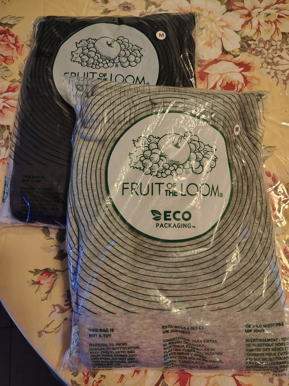 Fruit of the Loom Gray and Black Men's Sweat Pants Pack